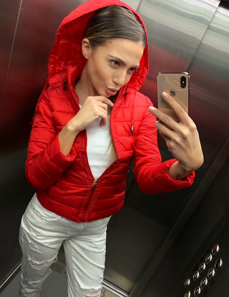 Geacă matlasată subțire cu glugă Oana - Red